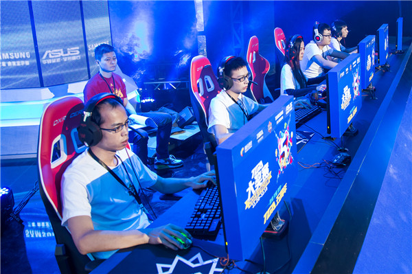 TGA冬季赛20日高清图集3：选手表情专注