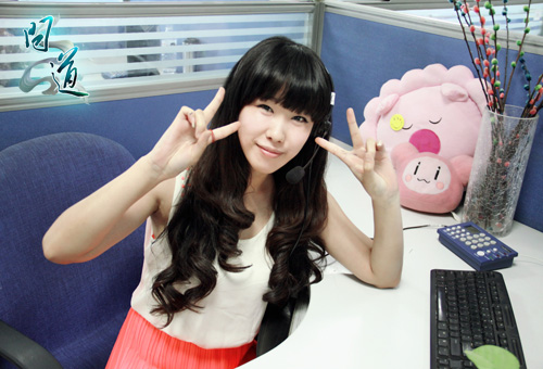 少女体】工作照年|组图:日本美少女安藤成子可