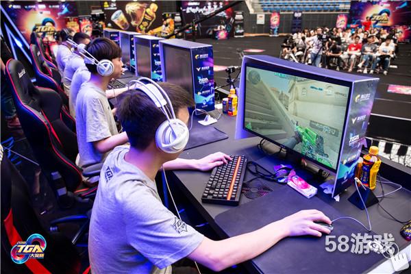 2018TGA大奖赛重庆站CF比赛图集:全神贯注只